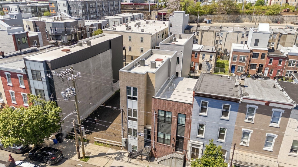 More Photos Of 2010 N 8th St, Philadelphia Apartments For Sale