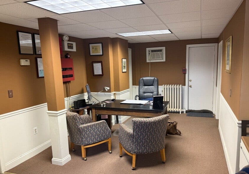 More Photos Of 303 Pine St, Manchester Apartments For Sale