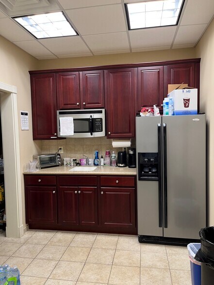 More Photos Of 516 State Route 33, Millstone Township Medical For Sale