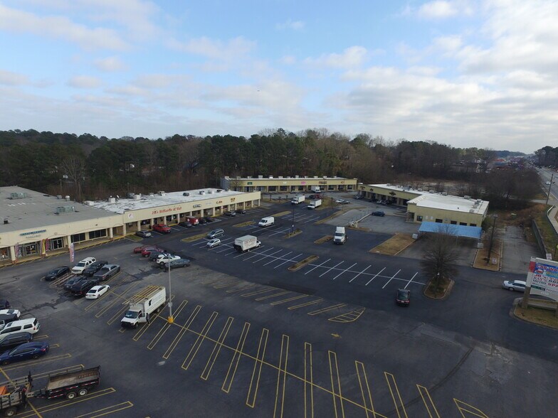 More Photos Of 4140 Jonesboro Rd, Forest Park Freestanding For Sale