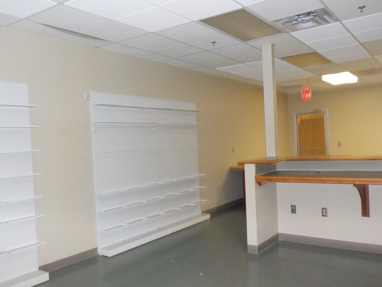 More Photos Of 5700 N Exp 77/83, Brownsville Medical For Lease