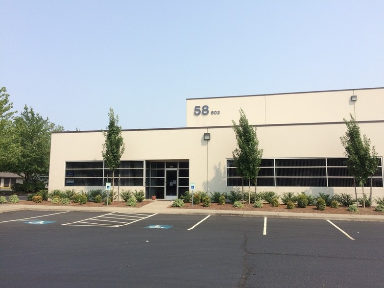 More Photos Of 2119 SE Columbia Way, Vancouver Unknown For Lease