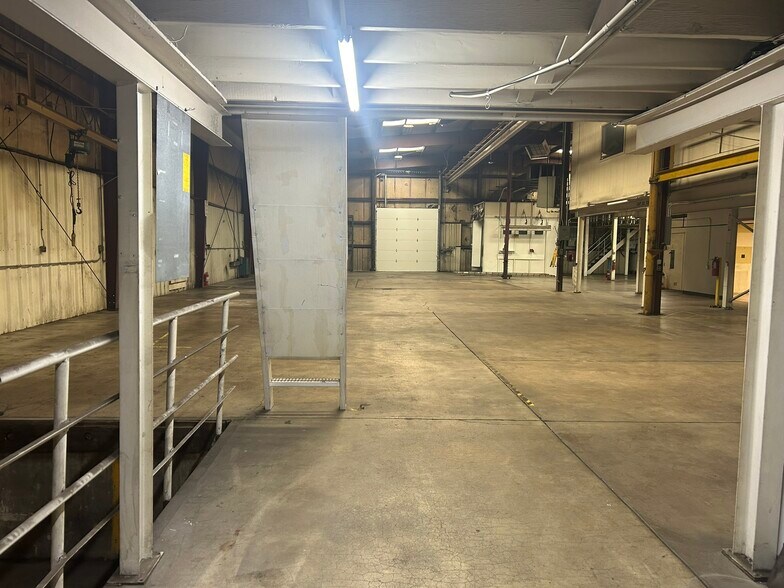 More Photos Of 5151 E 56th Ave, Commerce City Manufacturing For Sale