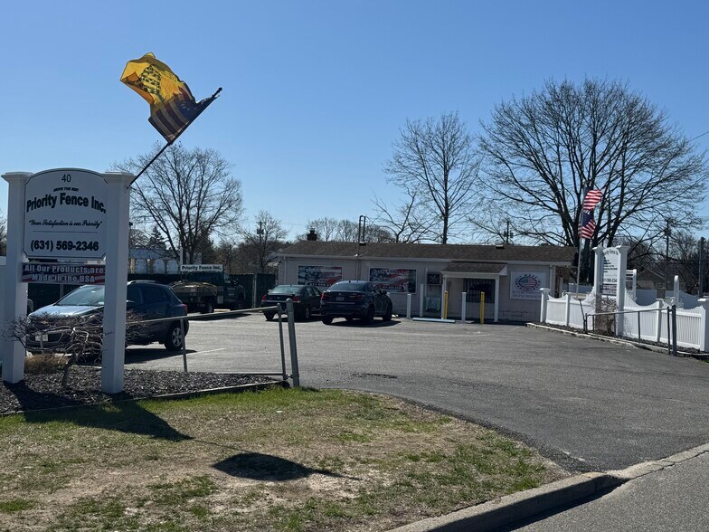 More Photos Of 40 Granny Rd, Farmingville Freestanding For Sale