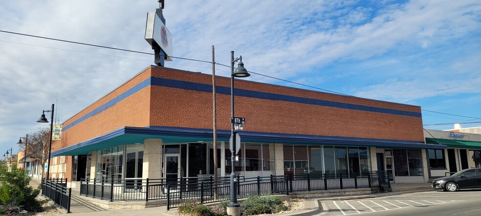 Primary Photo Of 401 N 8th St, Killeen Storefront For Lease