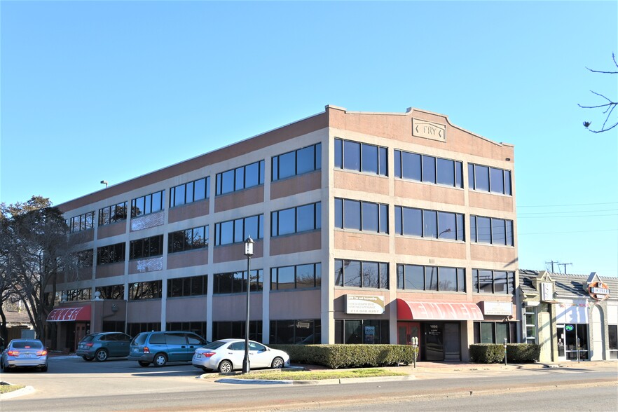 Primary Photo Of 1005 W Jefferson Blvd, Dallas Office For Lease