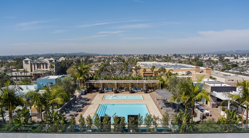 More Photos Of 185 S State College Blvd, Brea Apartments For Lease