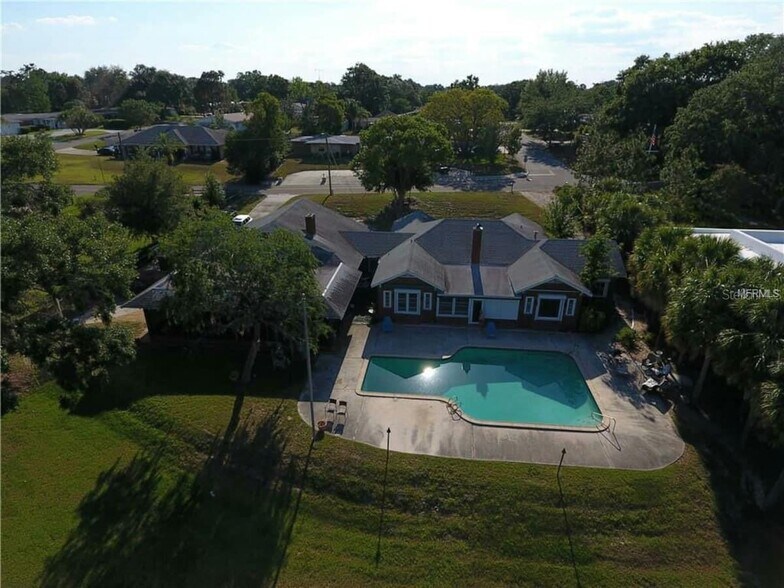 Primary Photo Of 1200 W Lake Otis Dr Se, Winter Haven Specialty For Sale