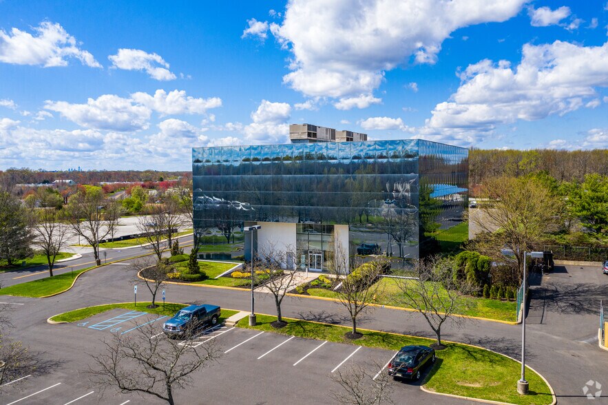 More Photos Of 1000 Crawford Pl, Mount Laurel Office For Sale