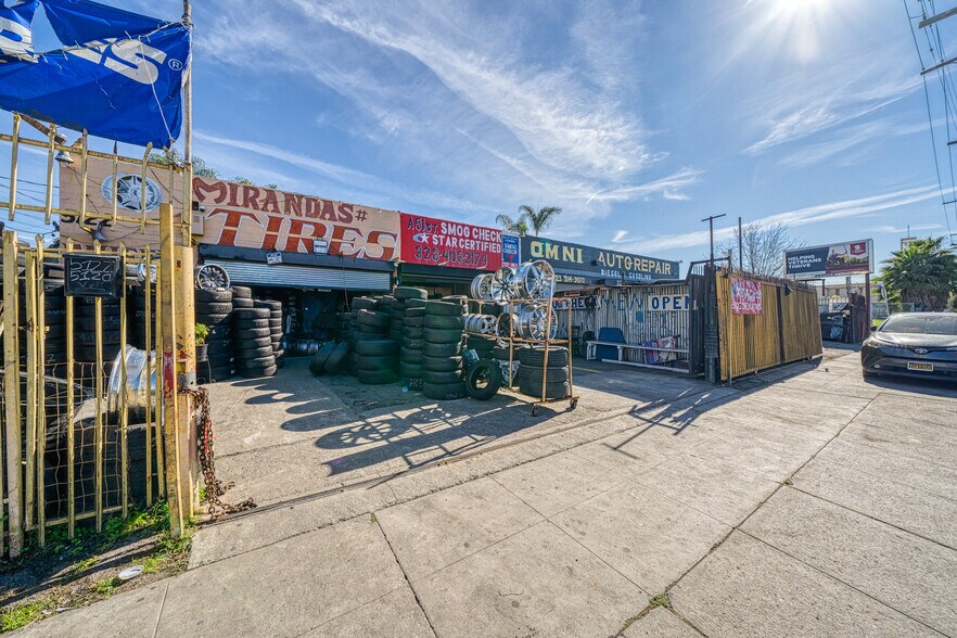 More Photos Of 5130 S Western Ave, Los Angeles Warehouse For Sale