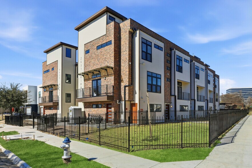 More Photos Of 2631 Kirby st, Dallas Multifamily For Sale