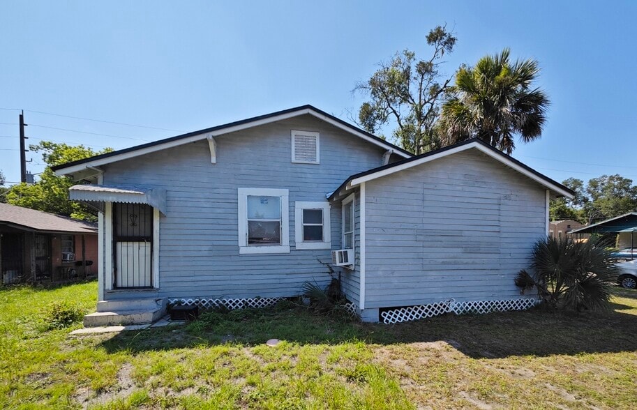 More Photos Of 757 Crestwood St, Jacksonville Apartments For Sale