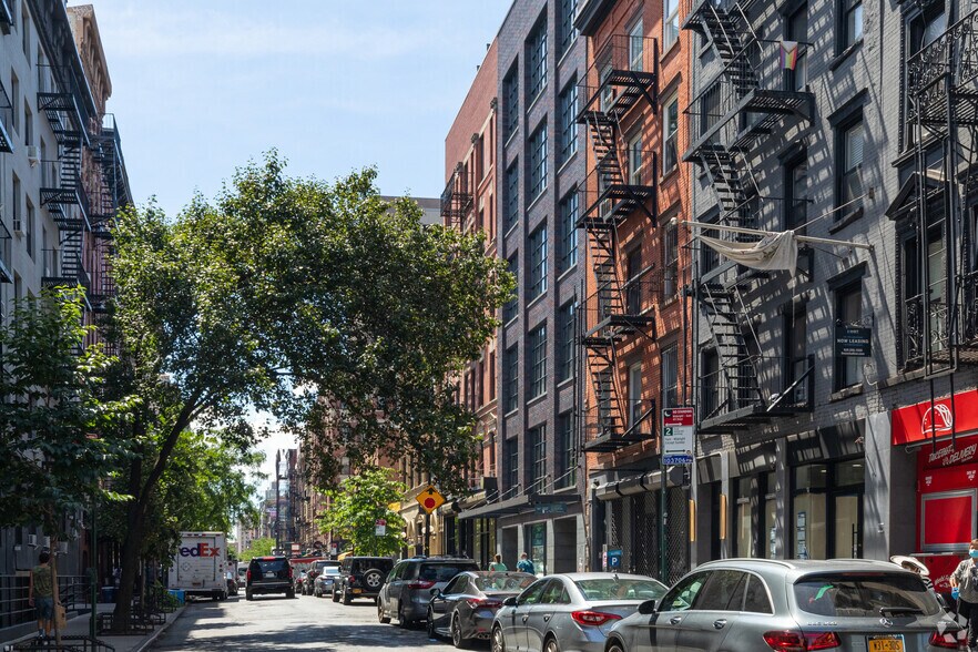 More Photos Of 143 Ludlow St, New York Apartments For Sale