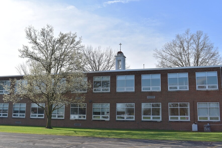 More Photos Of 35781 Stevens Blvd, Eastlake Schools For Sale