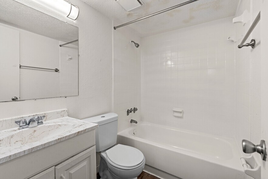 More Photos Of 2401 Jammes Rd, Jacksonville Apartments For Sale
