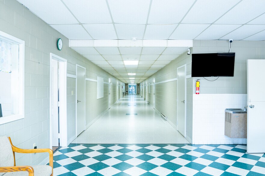 More Photos Of 2054 Neenah Rd, Montross Schools For Sale