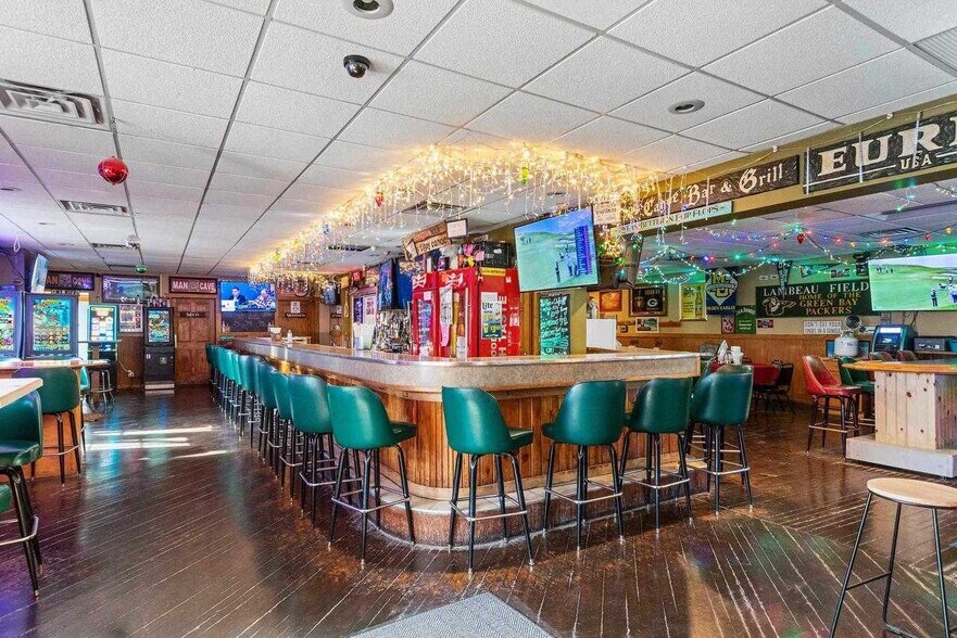 More Photos Of E3261 County Rd S, Casco Sports And Entertainment For Sale
