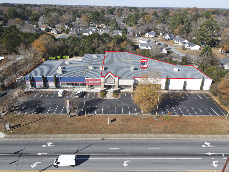 Primary Photo Of 1975 Greenville Blvd SE, Greenville Supermarket For Lease