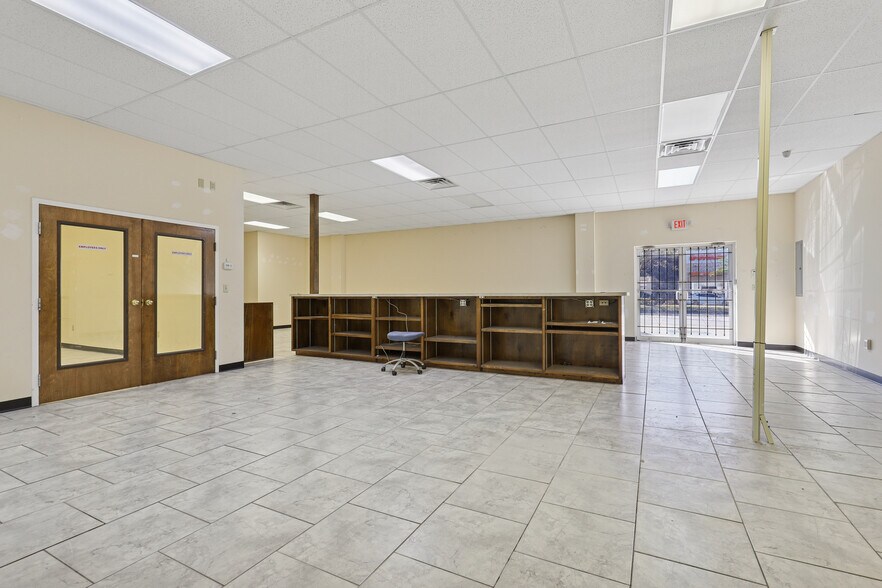 More Photos Of 711 Cassat Ave, Jacksonville Service For Sale