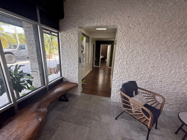 More Photos Of 3852 L B Mcleod Rd, Orlando Warehouse For Lease