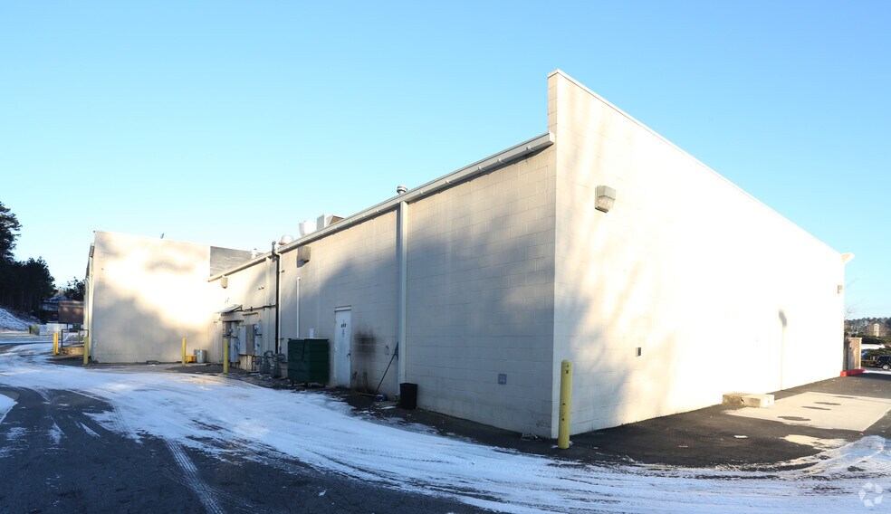 More Photos Of 3161 Cobb Pky NW, Kennesaw General Retail For Lease