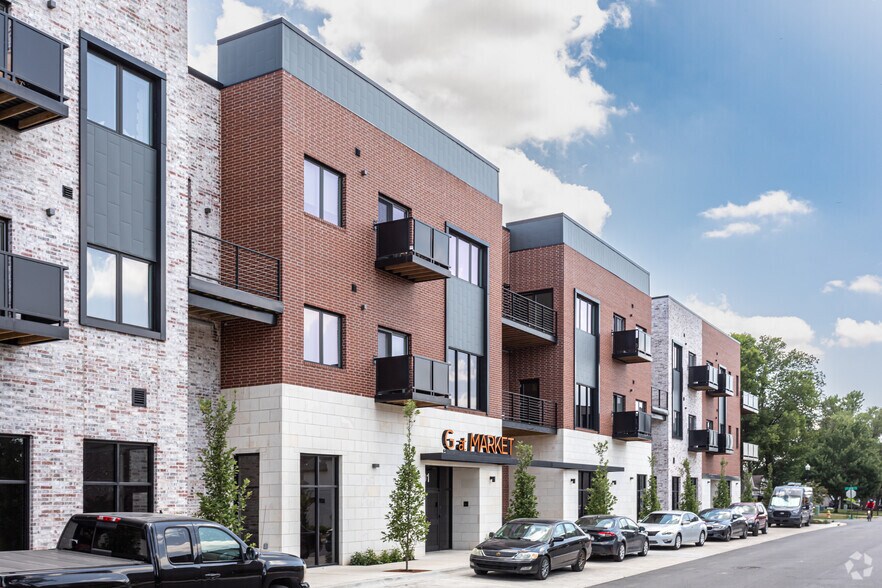 More Photos Of 301 SE G St, Bentonville Coworking Space