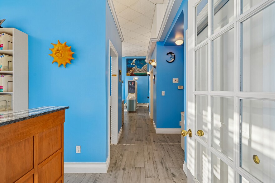 More Photos Of 273 Monmouth St, Jersey City Medical For Sale