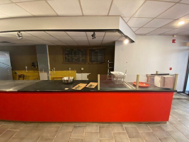 More Photos Of 835 N Market St, Wilmington Storefront Retail Office For Lease