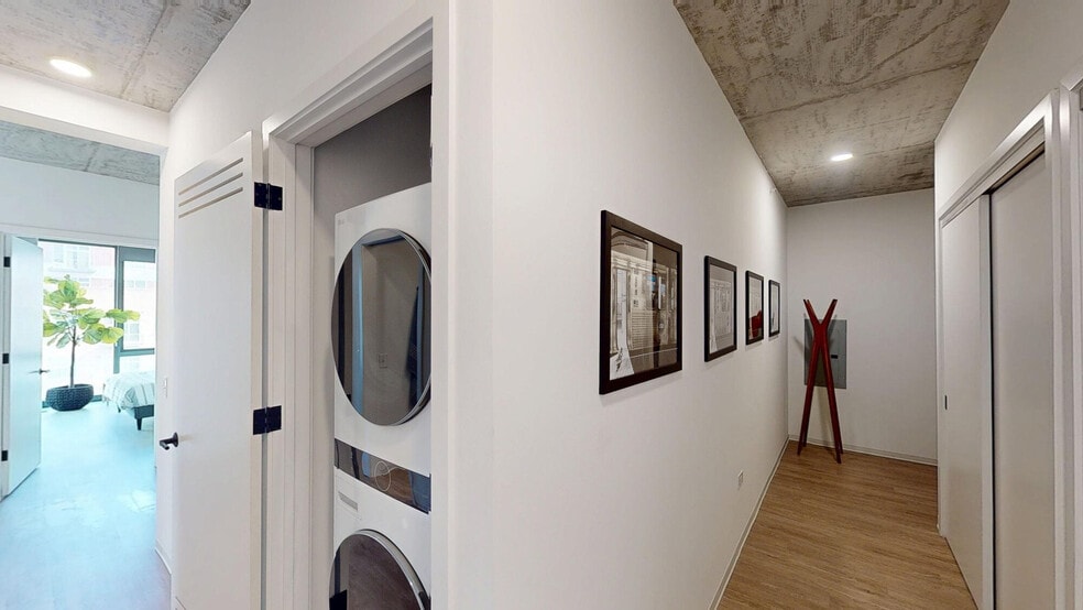 More Photos Of 1717 S Michigan Ave, Chicago Apartments For Lease