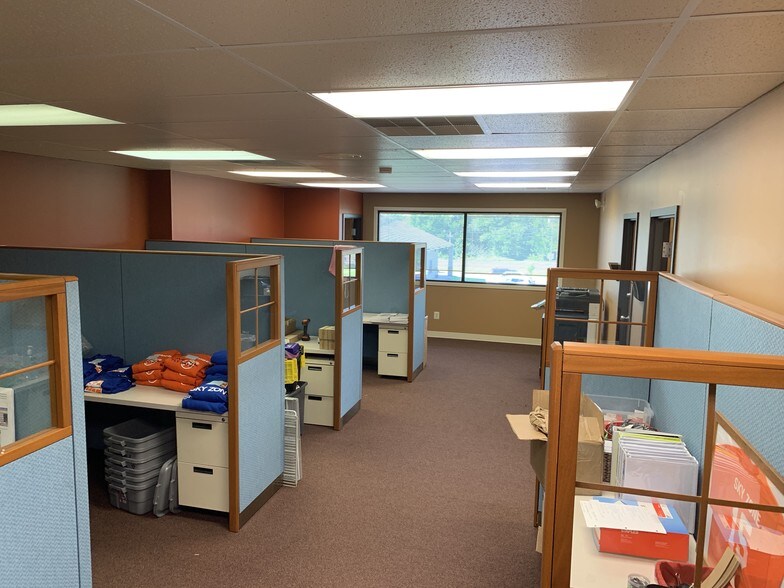 More Photos Of 7 Church Rd, Hatfield Office For Sale