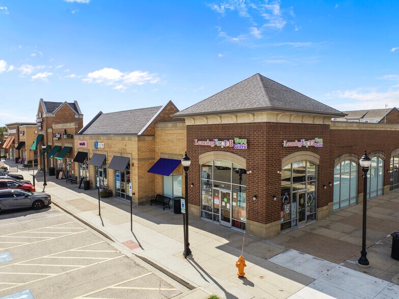 More Photos Of 2775 Showplace Dr, Naperville Unknown For Sale