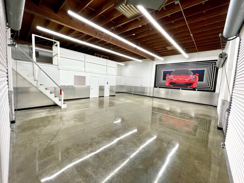 More Photos Of 2560-2590 Lafayette St, Santa Clara Warehouse For Lease