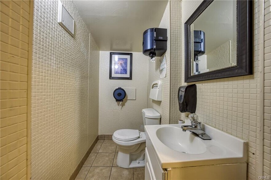 More Photos Of 12613 E Highway 20, Clearlake Oaks General Retail For Sale