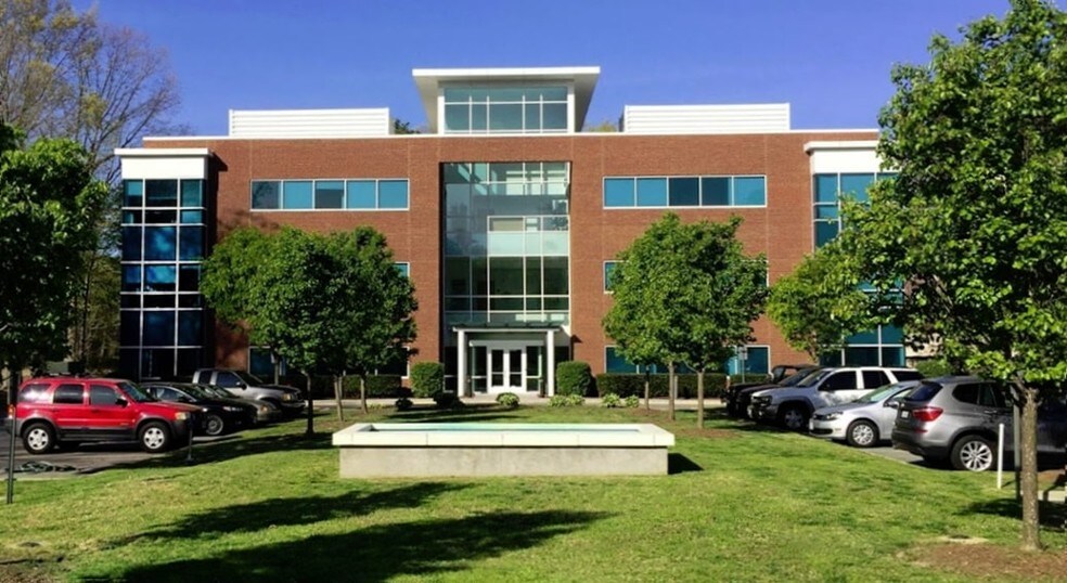 More Photos Of 11837 Rock Landing Dr, Newport News Office For Lease