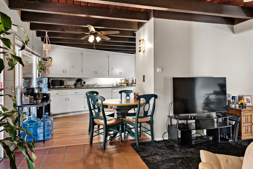 More Photos Of 1041 3rd St, Novato Apartments For Sale