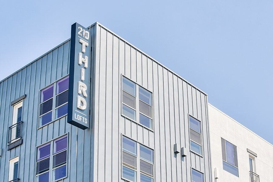 More Photos Of 210 E 3rd St, Long Beach Apartments For Lease