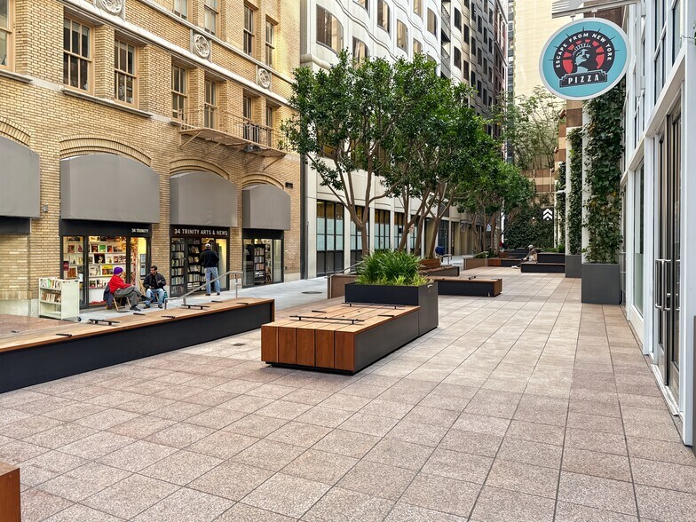 More Photos Of 101 Montgomery St, San Francisco Coworking Space