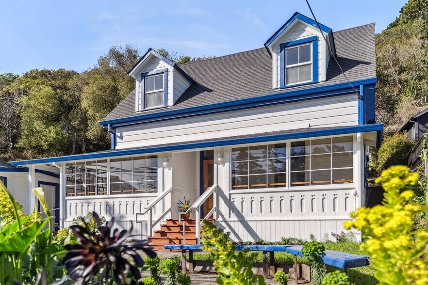 More Photos Of 11 Wharf Rd, Bolinas General Retail For Sale
