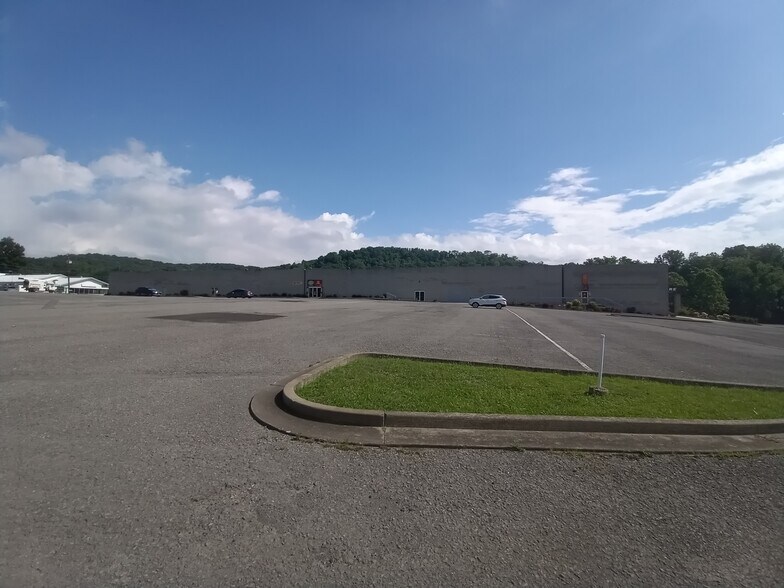 More Photos Of 1489 Milford St, Clarksburg Office For Sale