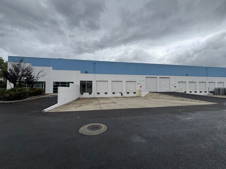 Primary Photo Of 30830-30880 San Clemente St, Hayward Warehouse For Lease