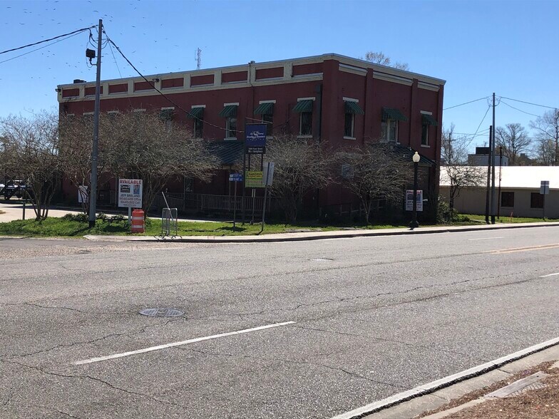 More Photos Of 1808 Front St, Slidell Office For Lease