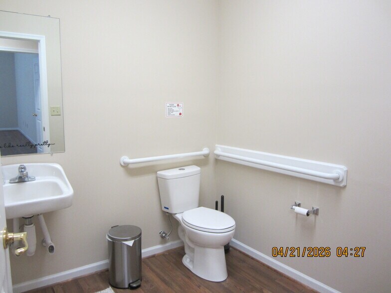 More Photos Of 1569 Jefferson Hwy, Fishersville Office For Lease