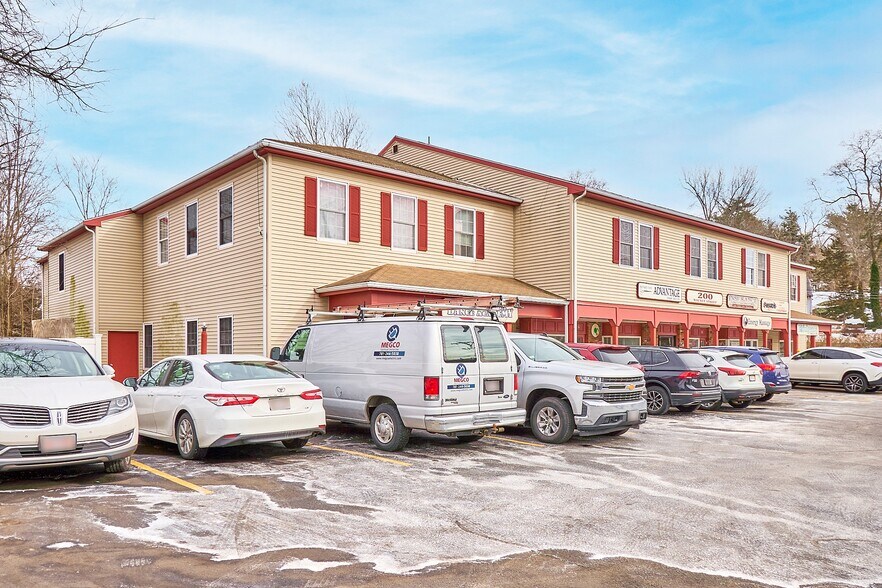 More Photos Of 200 Walnut St, Saugus Storefront Retail Office For Sale