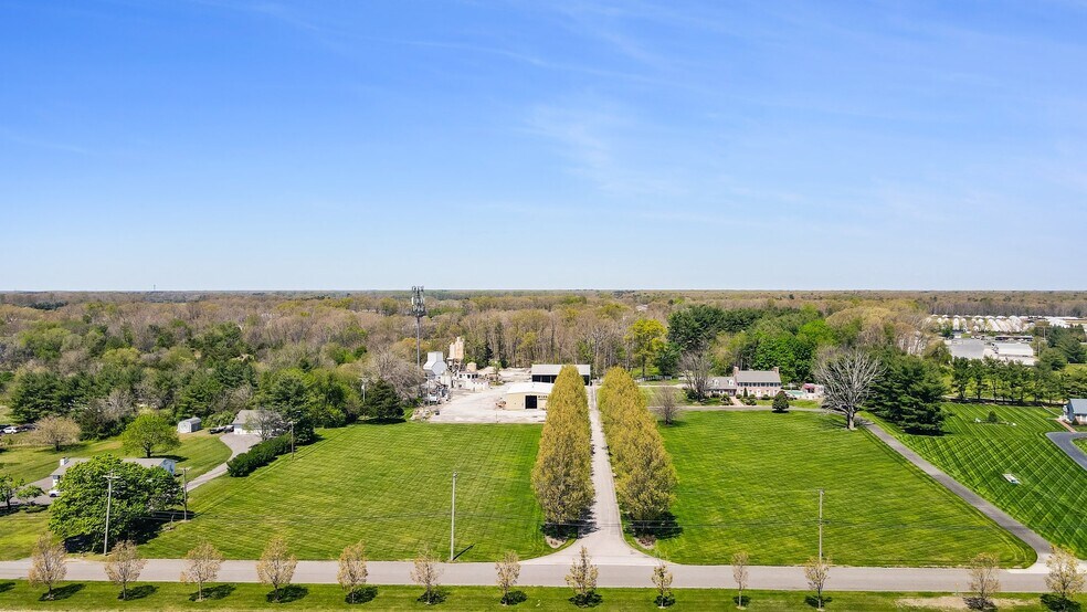 More Photos Of 1445 Catawba Ave, Newfield Service For Sale