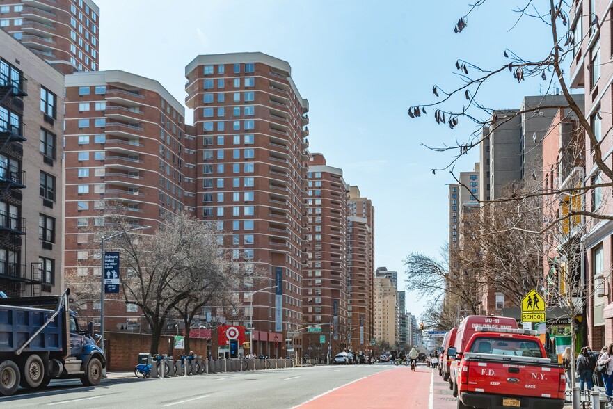 More Photos Of 245 E 30th St, New York Apartments For Sale