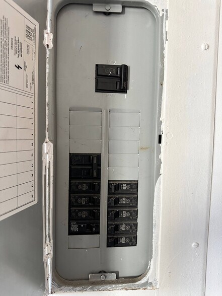 More Photos Of 1831 N C St, Elwood Apartments For Sale