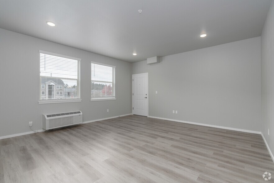 More Photos Of 421 NE 80th Ave, Hillsboro Apartments For Sale