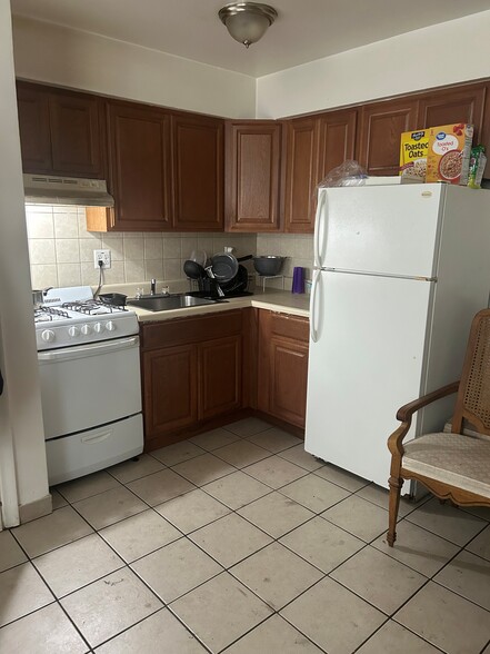 More Photos Of 45 Quentin Ave, New Brunswick Apartments For Sale