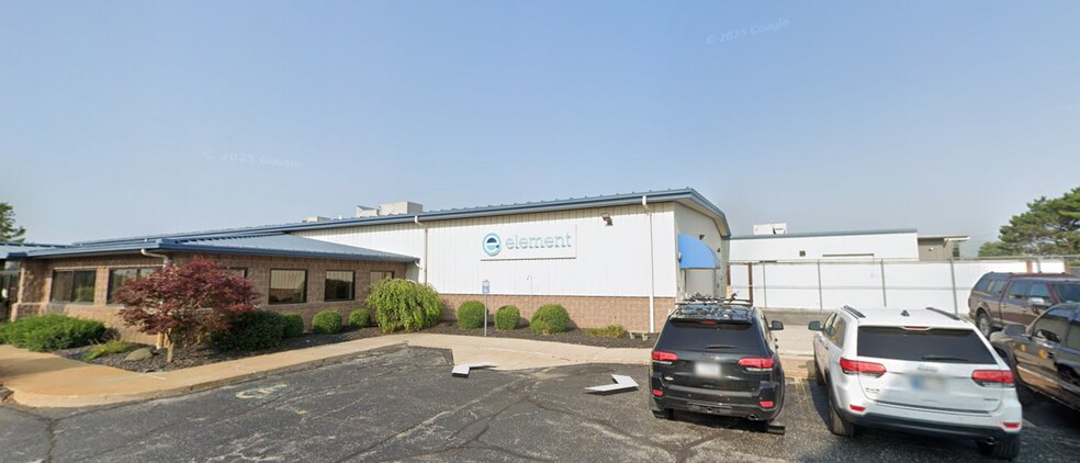 More Photos Of 1815 Touby Pike, Kokomo Flex For Lease