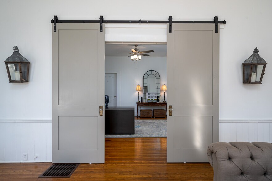 More Photos Of 360 E Main St, Canton Office Residential For Lease